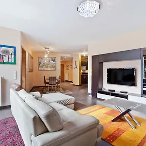 Stylish 2-bed Gem, Nature & Comfort Apartment