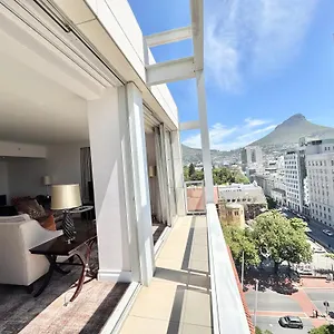 taj-apartment-906.hotels-capetown.com/